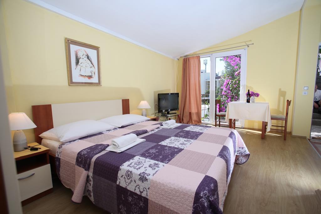 Apartments Kovacic Makarska Room photo