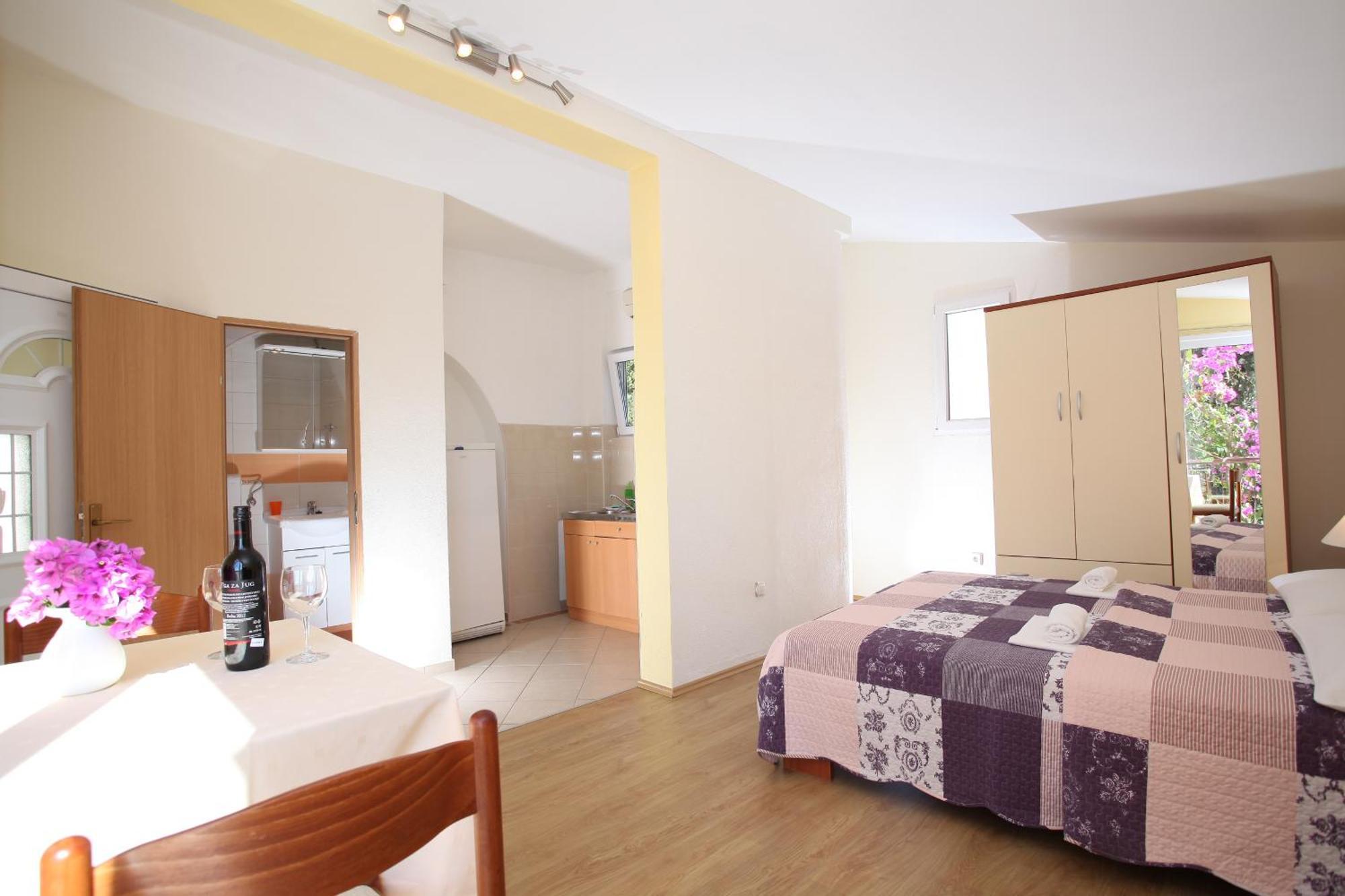 Apartments Kovacic Makarska Room photo