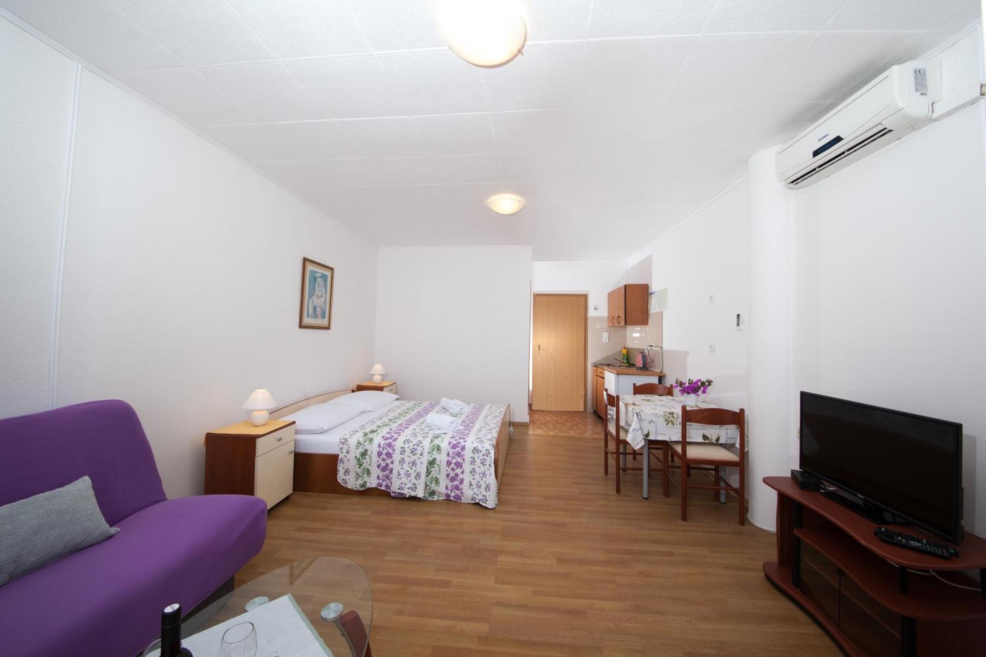 Apartments Kovacic Makarska Room photo